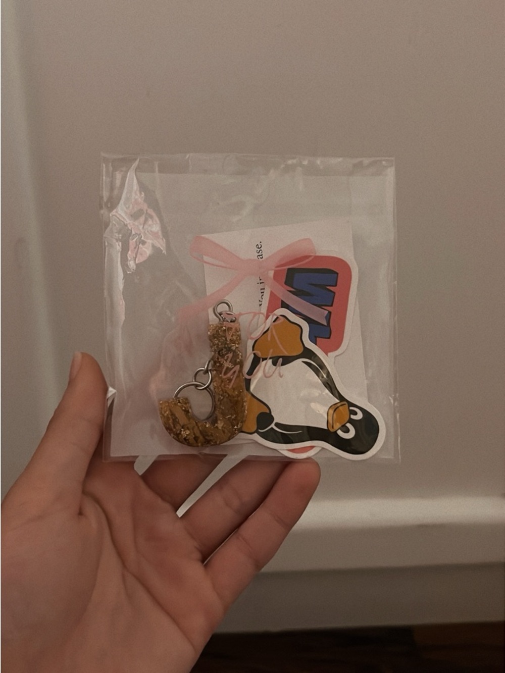 Acrylic Gold Glitter J Keychain with Penguin Sticker